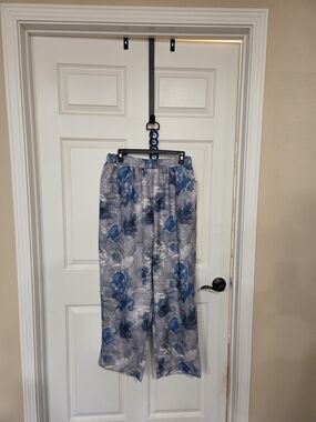 Wide Leg Floral Print Pants in Blue and Gray